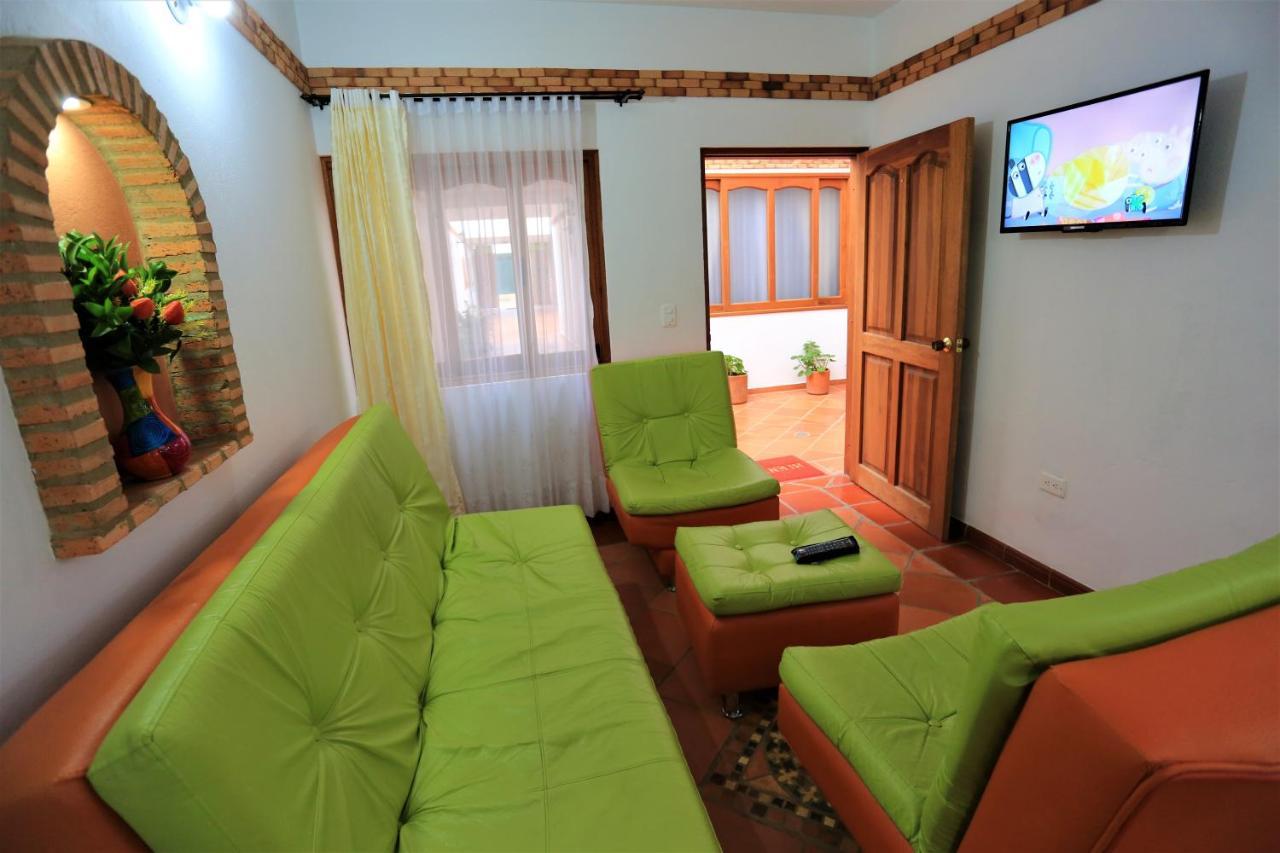 Apartahotel La Gran Familia Villa de Leyva Exterior photo