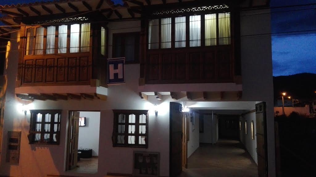 Apartahotel La Gran Familia Villa de Leyva Exterior photo