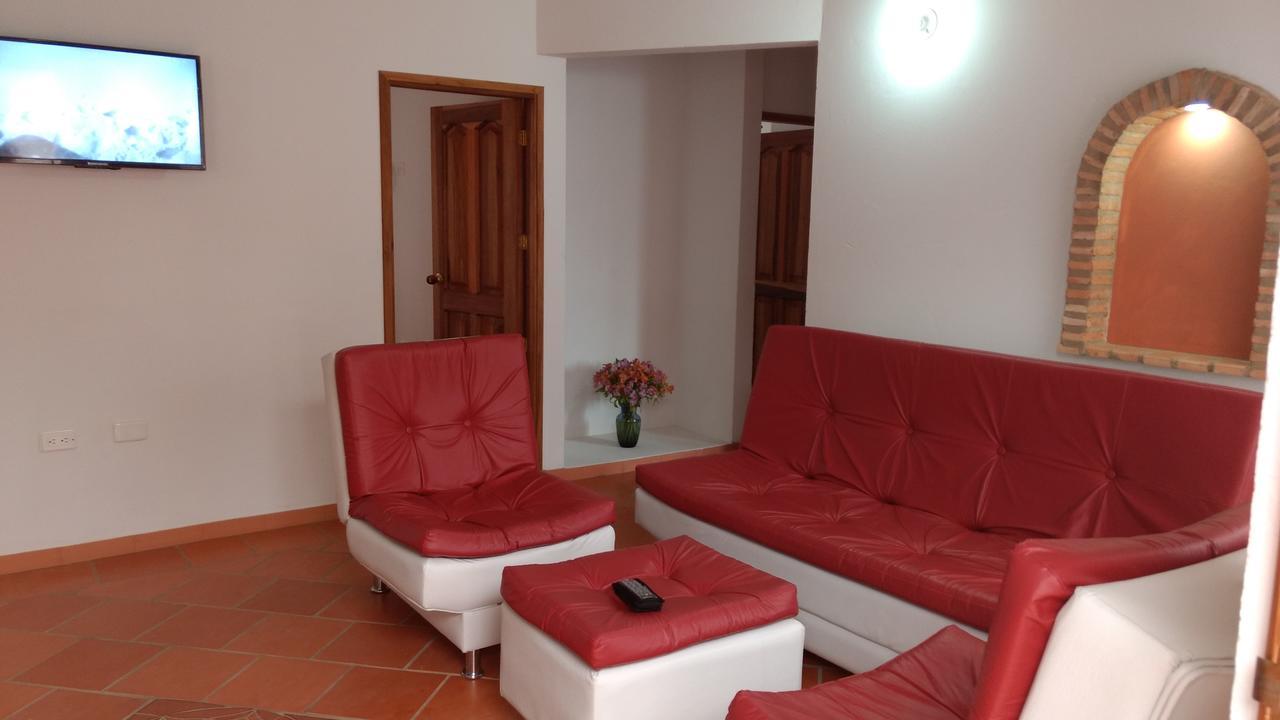 Apartahotel La Gran Familia Villa de Leyva Exterior photo